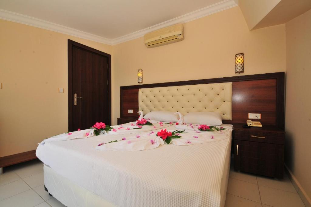 Ozturk Apart Hotel Marmaris Bilik gambar